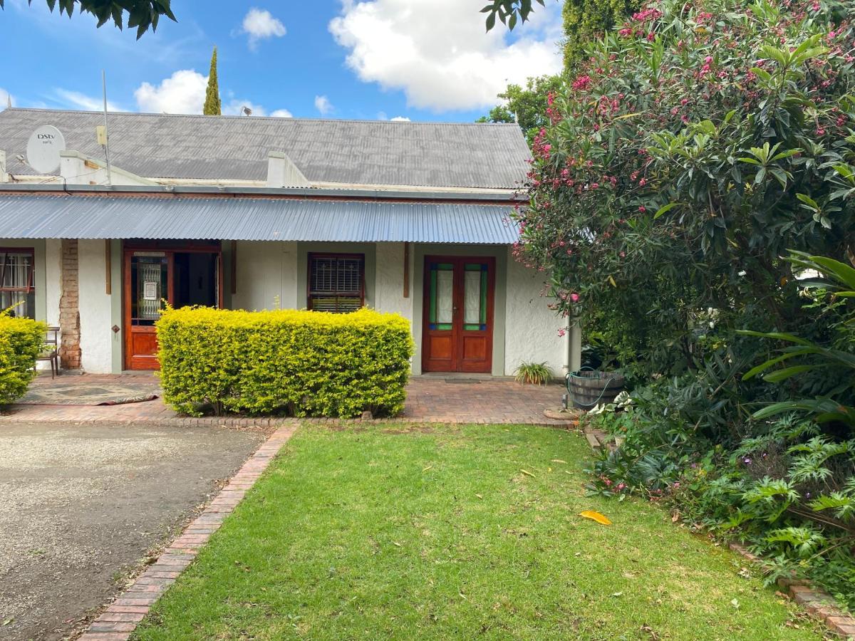 Leo Guest House Robertson Luaran gambar
