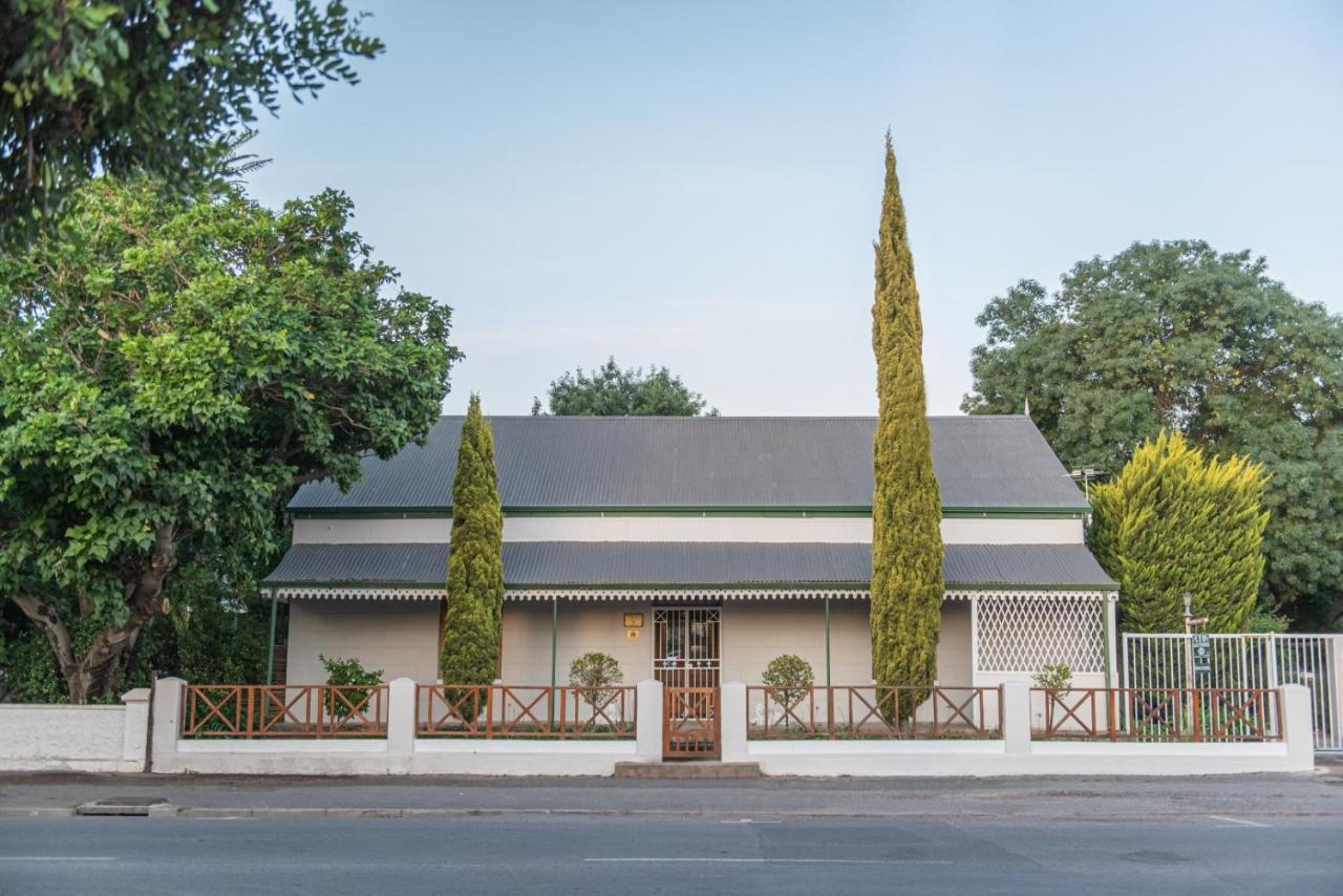 Leo Guest House Robertson Luaran gambar
